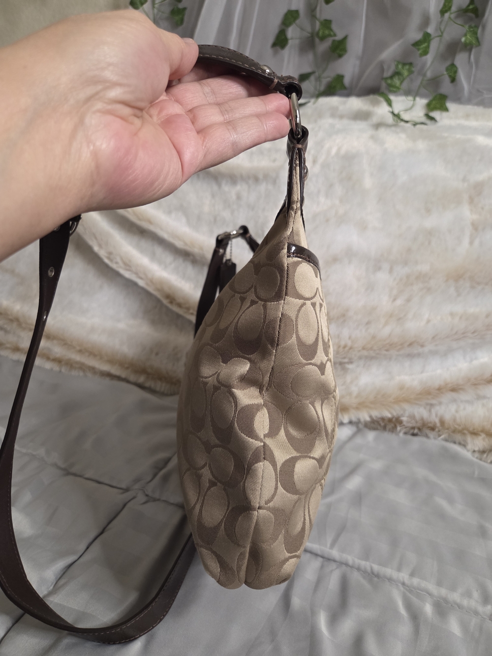 Coach Penelope Signature Hippie Crossbody Bag - Picture 5 of 15